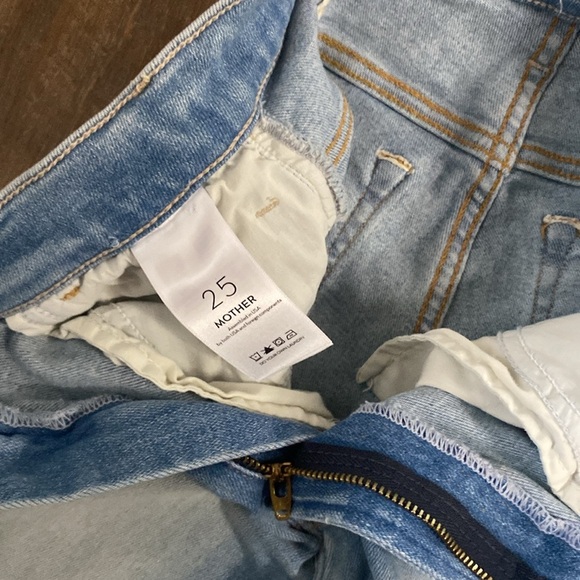 Mother The Hustler Ankle Chew in Petal Plucker Hi Rise Bootcut Flare w/Raw Hem - Picture 9 of 15